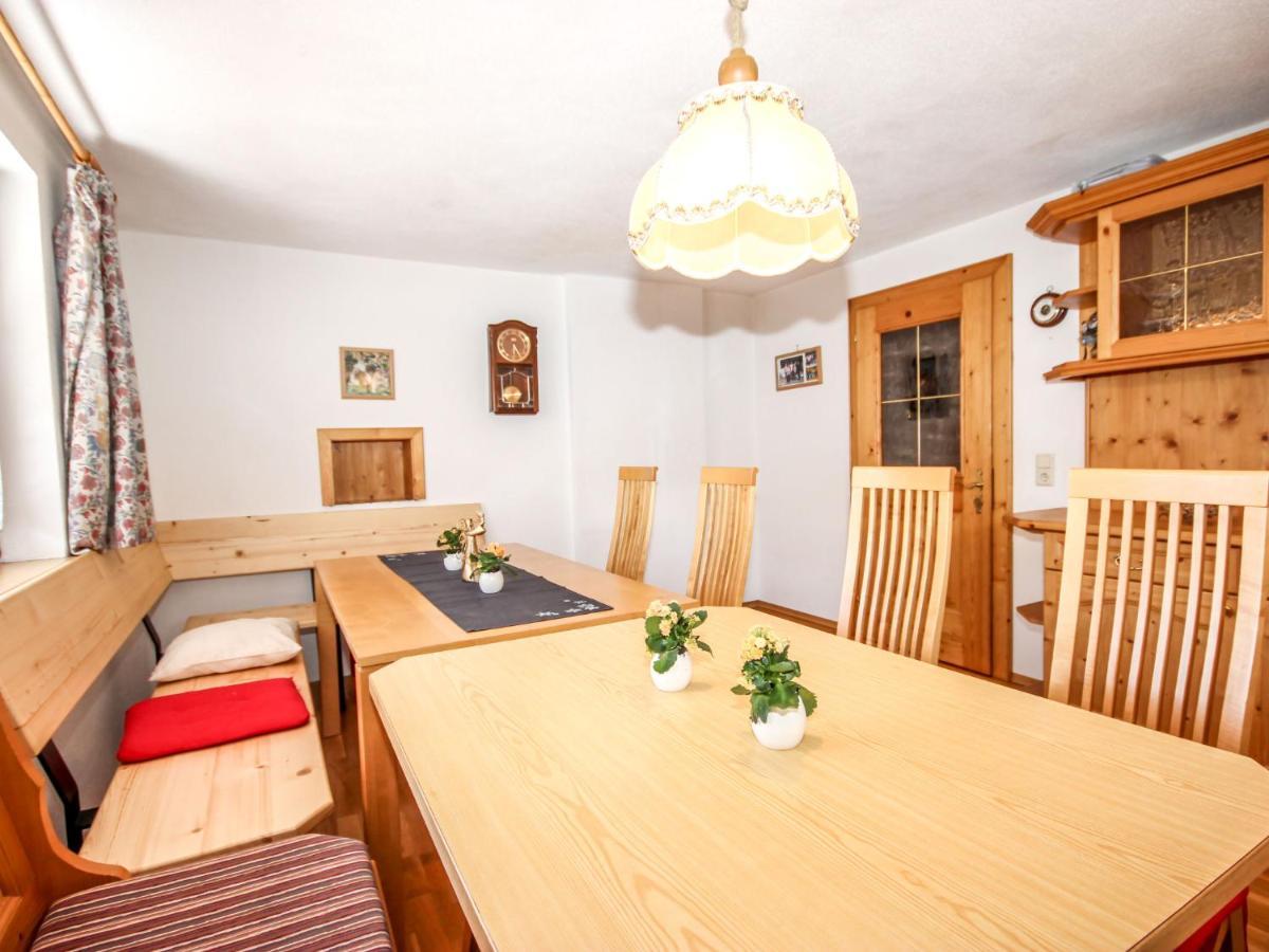 Holiday Home Hoelzl By Interhome Flirsch Exterior foto